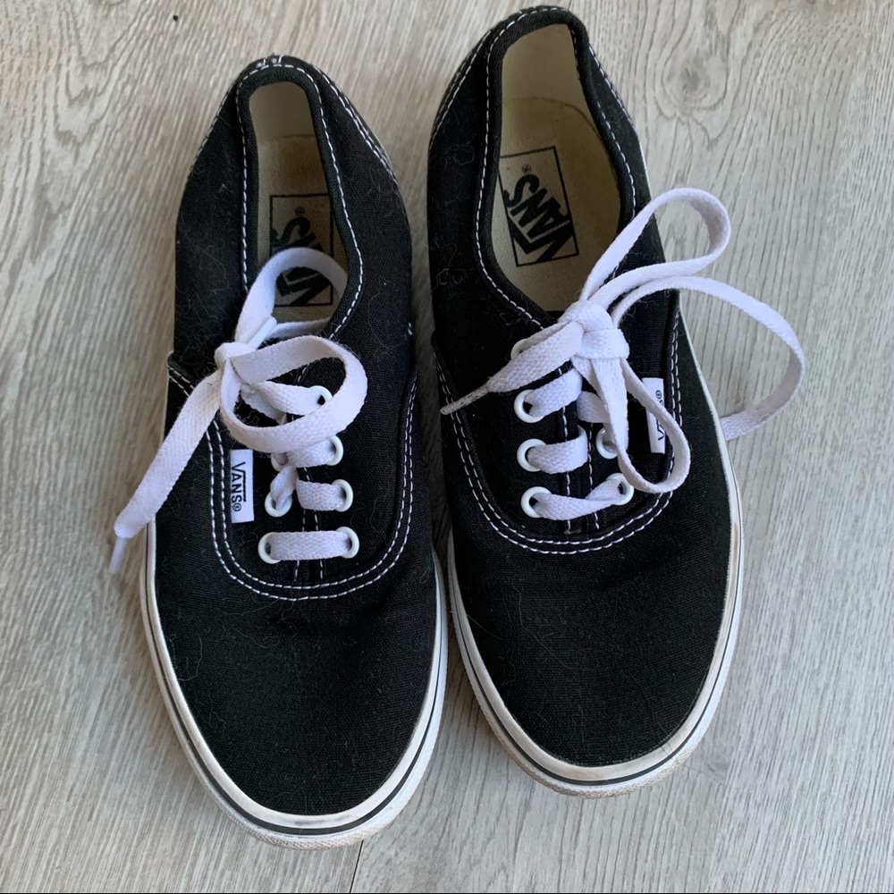 VANS Authentic Canvas Skate Shoes Y2.5